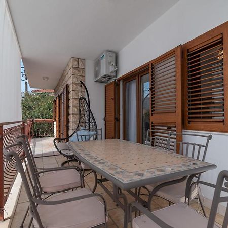 Oleandar Apartment Trogir Bagian luar foto