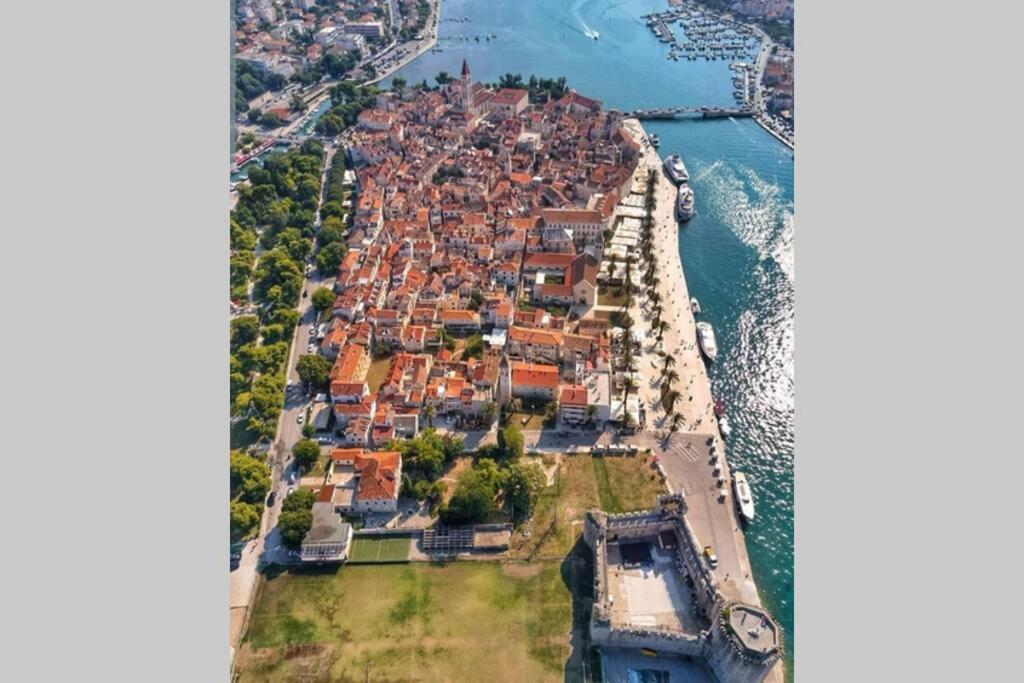 Oleandar Apartment Trogir Bagian luar foto