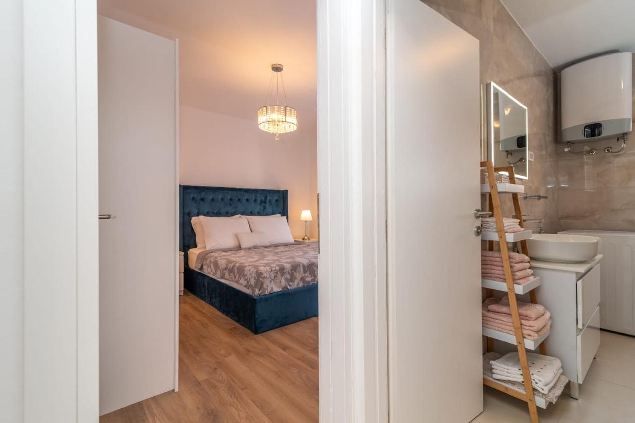 Oleandar Apartment Trogir Bagian luar foto